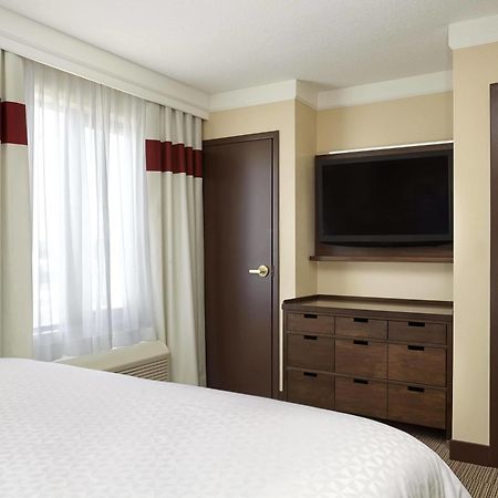 Four Points By Sheraton Kitchener-Waterloo Ngoại thất bức ảnh